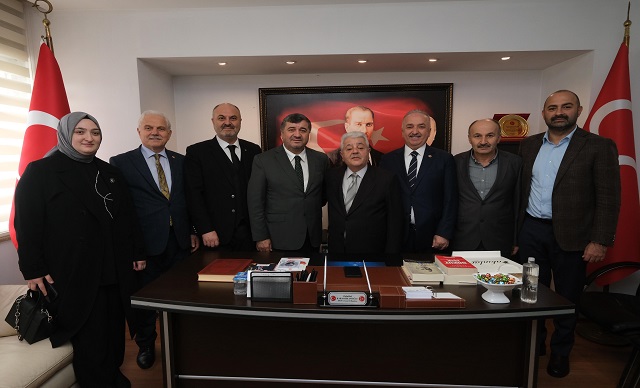 AK Parti'den MHP'ye Ziyaret