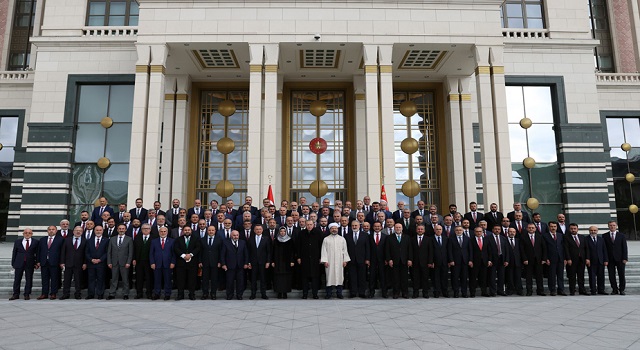 CAMİLERİN SÜSÜ CEMAATTİR