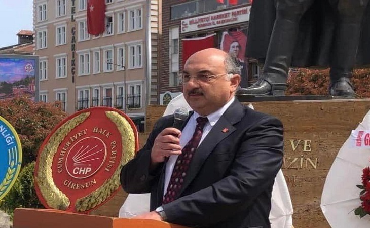 Başkan Uzunalioğlu ''Vatanını seven sandığa gelsin''