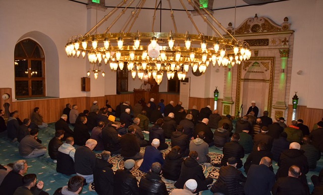İlk Teravih Namazı Kılındı